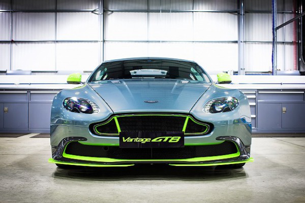 Aston Martin_Vantage GT8_04