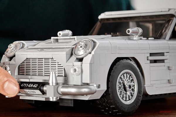 aston-db5-lego_180719_03