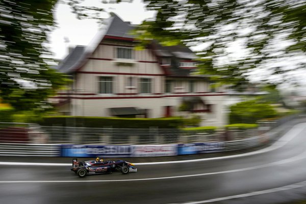 PAU,FRANCE,15.MAY.15 - MOTORSPORTS, RED BULL JUNIOR TEAM - FIA Formula 3 European Championship. Image shows Callum Ilot (GBR) // Dutch Photo Agency/Red Bull Content Pool // P-20150518-01605 // Usage for editorial use only // Please go to www.redbullcontentpool.com for further information. //