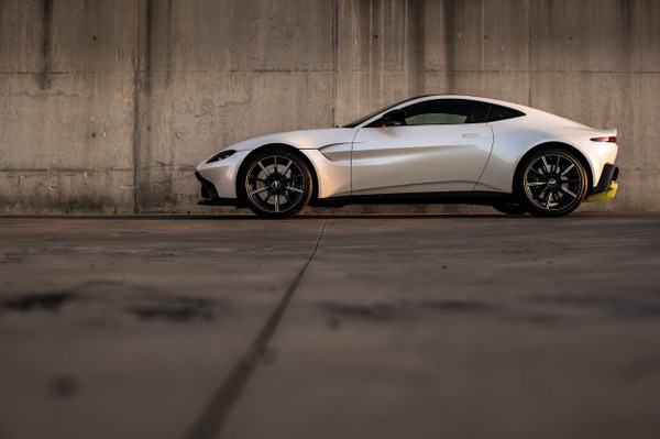 Vantage Images8