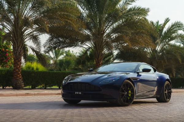 DB11 AMR MENAT1