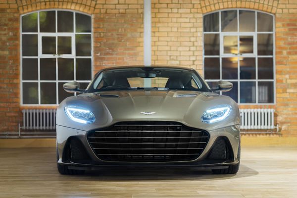 JPG Medium-DBS Superleggera On Her Majesty's Secret Service (3)