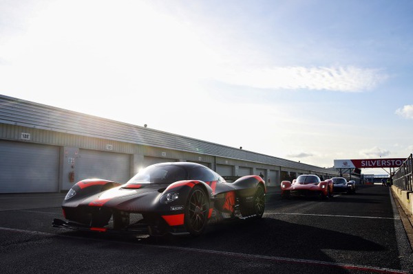 Aston Martin Valkyrie 2