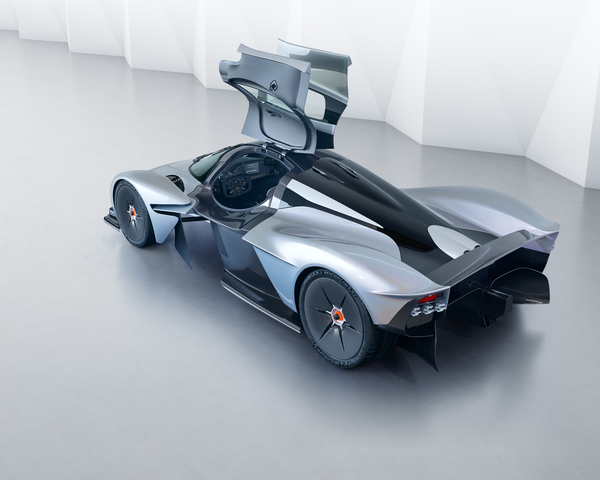 Aston Martin Valkyrie.jpg1