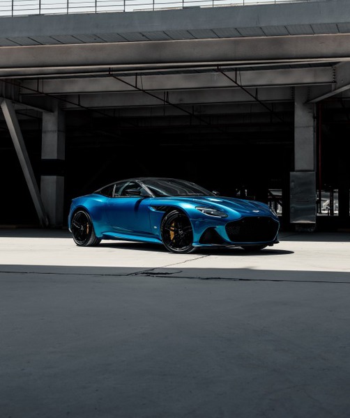 DBS Superleggera blue 3