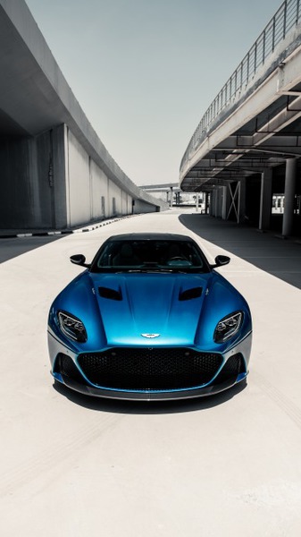 DBS Superleggera4